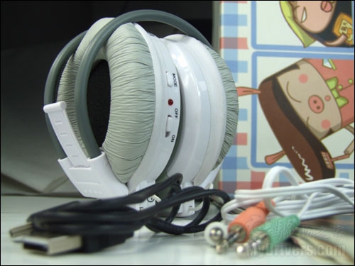 神马都是浮云:中锘基领衔主演数码音乐耳机