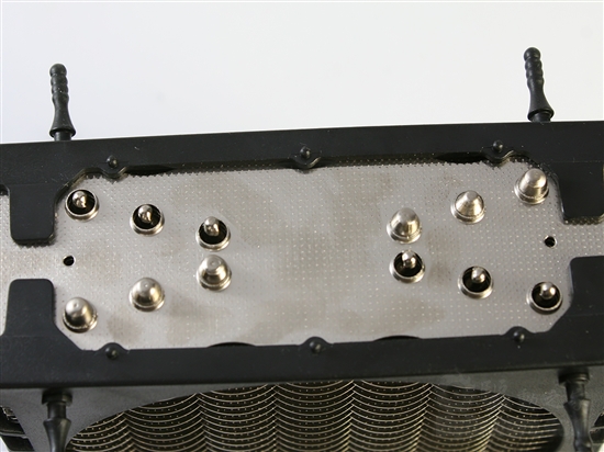 散热巨兽 超频三黄海至尊版急冻测试