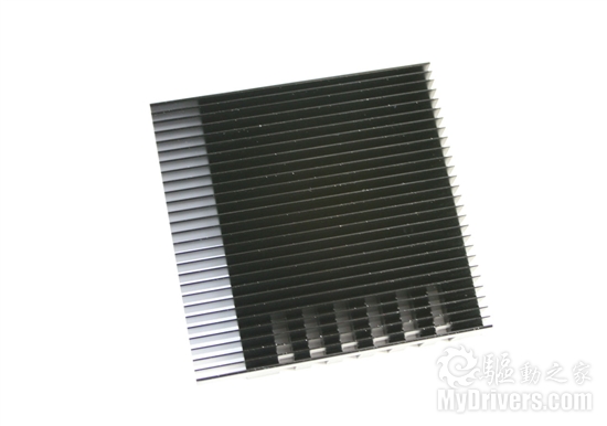 黑盒散热更强悍 铭瑄GT440巨无霸评测