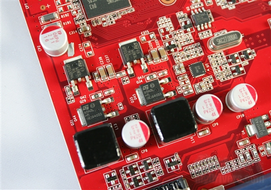 黑盒散热更强悍 铭瑄GT440巨无霸评测