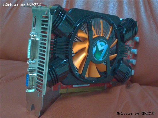 核心狂超1.1GHz GTX550Ti风冷就能发飙