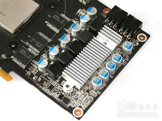 1699元“钛”划算 北影GTX560Ti猛禽评测