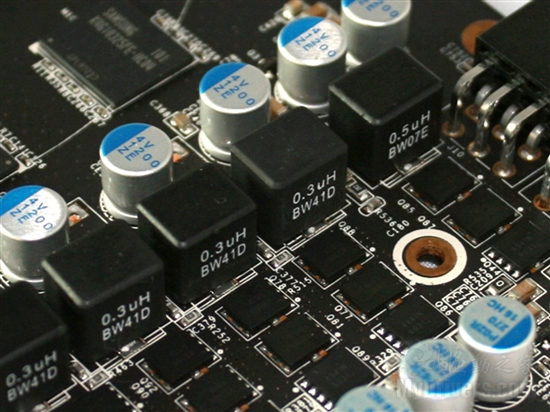 1699元“钛”划算 北影GTX560Ti猛禽评测