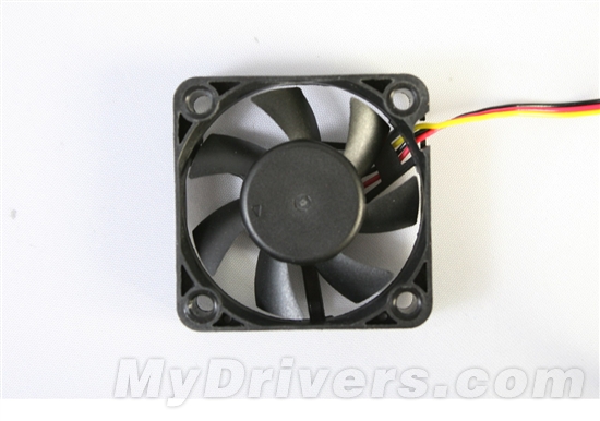 对决奔腾:AMD Brazos E-350掀起入门级桌面大战