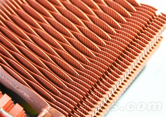 愤怒的小鸟 超频三黄海Mini静音版图赏