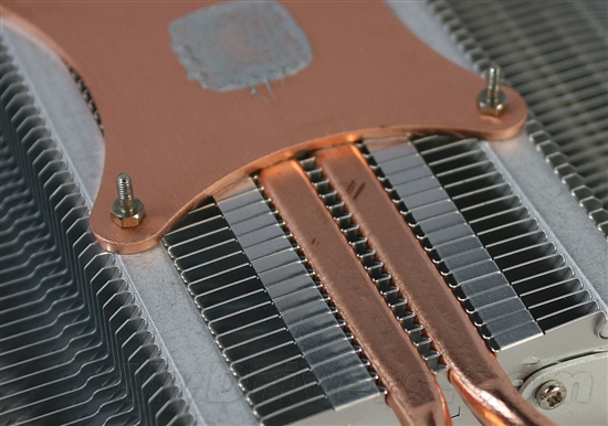 核心轻松过1G!铭鑫GTX 550 Ti评测