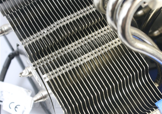 六热管大风扇 九州风神蓝鲨散热器评测