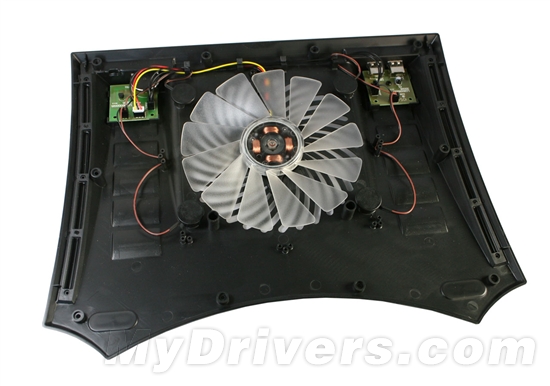 人体工学月牙造型 尊睿V70散热器评测