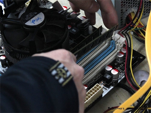 认清真相 市售H61为何有2/4插槽之分