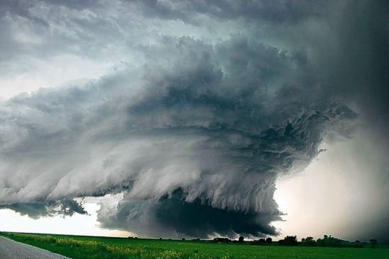 美国一个月300次龙卷风打破历史纪录