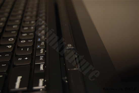 全球首发 联想ThinkPad X1真机谍照
