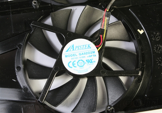 纯铜热管大风扇 迪兰恒进HD 6790评测