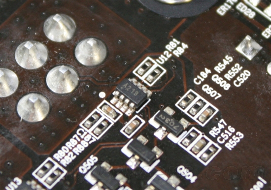 风冷1040MHz 微星N560GTX-Ti HAWK评测