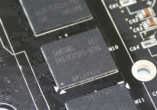 一体化水冷散热 索泰GTX 580冰铠士评测