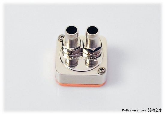 性价比的代名词：东远芯睿 SP23液冷套装