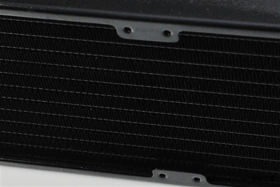 性价比的代名词：东远芯睿 SP23液冷套装