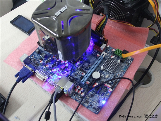 小U也疯狂！500元奔腾G620狂飙1650Mhz