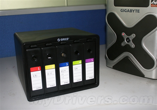 硬盘达人必备 奥睿科5仓位硬盘保护箱试用