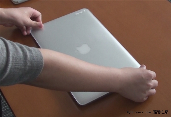 X-doria全球第2家推出MacBook保护壳！
