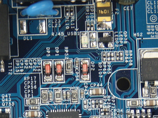 秒杀同价位！5相节能铭瑄890GX仅499