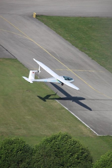 空客资助 德国eGenius电动飞机首次试飞成功