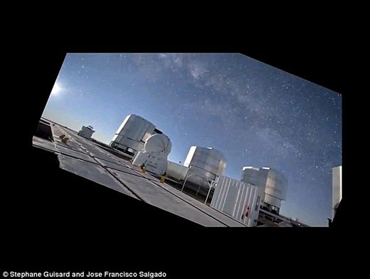 科学家利用延时技术拍摄地球移动神奇场景