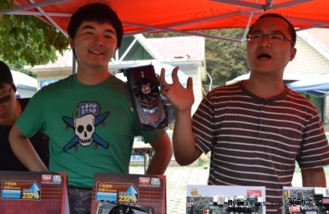 潮人我最“虹” 七彩虹校园行南京站完美谢幕