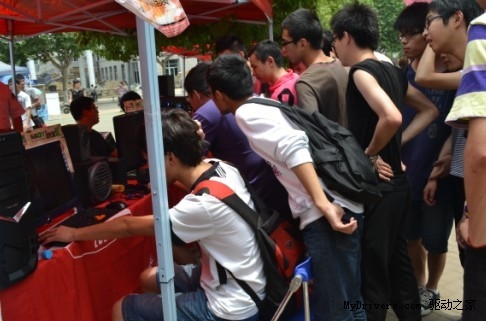 潮人我最“虹” 七彩虹校园行南京站完美谢幕