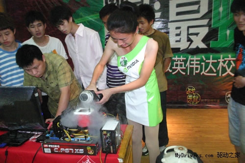 玩转DIY 潮人我最虹！七彩虹校园行民大站