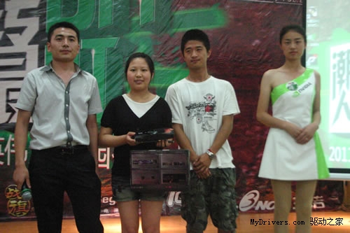 玩转DIY 潮人我最虹！七彩虹校园行民大站