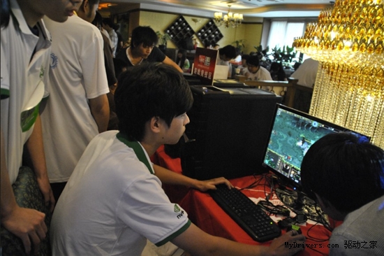 showgirl也玩MOD iGame GPU训练营沈阳站落幕