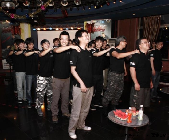 持之以恒坚持到底！华硕TUF特种部队威武全胜！