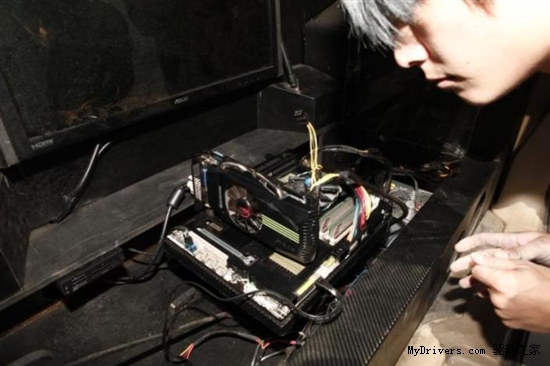 持之以恒坚持到底！华硕TUF特种部队威武全胜！