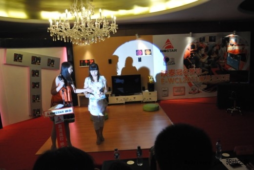 映泰北京发布APU系列主板产品