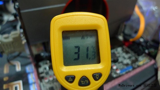 默电核心飚1G 看网友HD6770低温超频