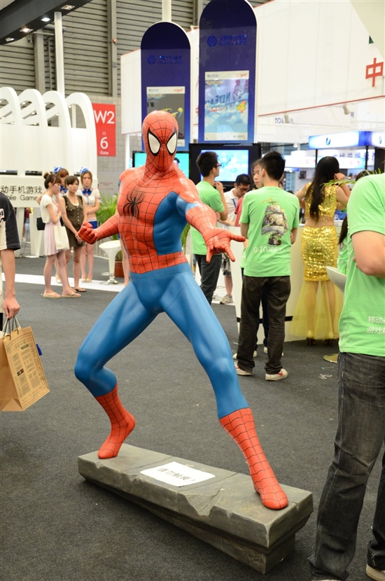 “肉林大会”开幕 ChinaJoy 2011首日靓照放送