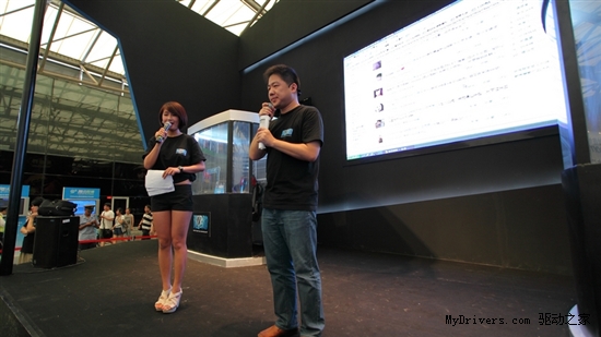 ChinaJoy2011现场首日暴雪展台