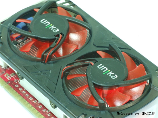 速配2 GT440狂牛版轻松搞定《魔兽世界大灾变》双开