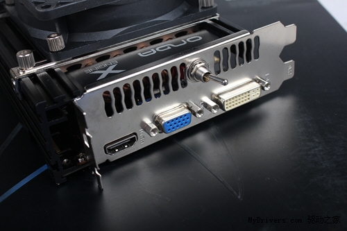 六热管霸气散热 7大暑期必选GTX550Ti