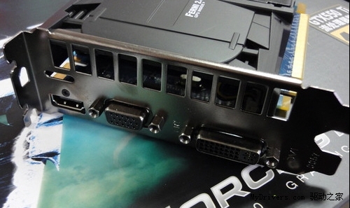 六热管霸气散热 7大暑期必选GTX550Ti