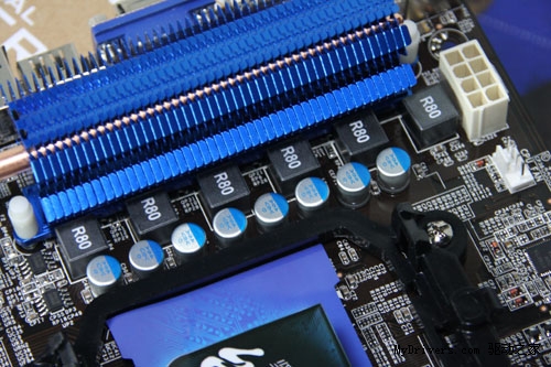 中秋节前特卖 梅捷台系A75主板仅699元