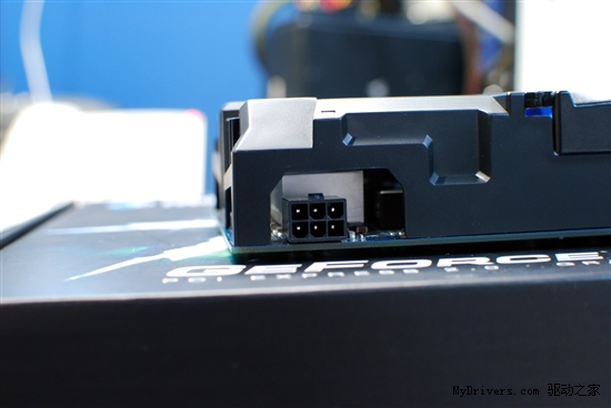 不向“两桶油”学习！影驰GTX550Ti火热促销