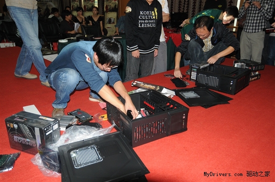 双核卡王发布 ROMC频定锦官城回顾