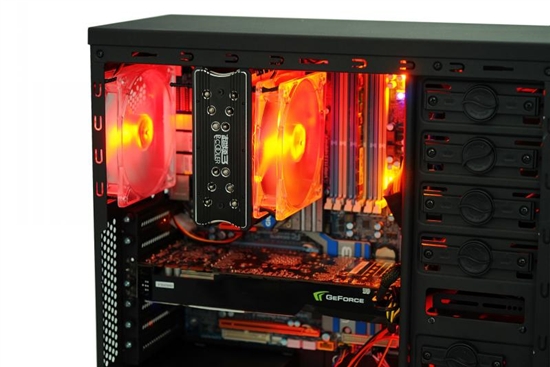 炫光出彩 超频三雷暴2000 U3旗舰版