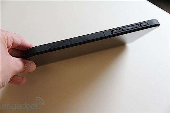 围剿iPad 2 东芝发布7寸双核平板Thrive 7