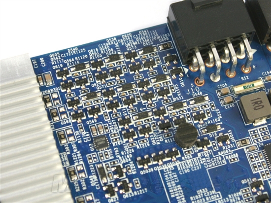 风冷核心飚1GHz!技嘉最强GTX 580评测