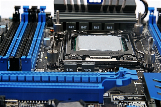 完美兼容！超频三LGA2011扣具测试