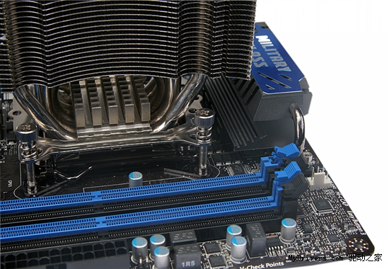 完美兼容！超频三LGA2011扣具测试