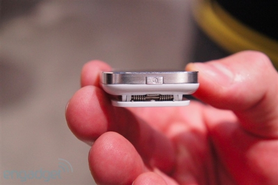 索尼发布新一代智能手表SmartWatch：售价149刀