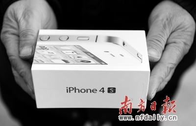 送礼需求旺盛 iPhone 4S“加价”泛滥